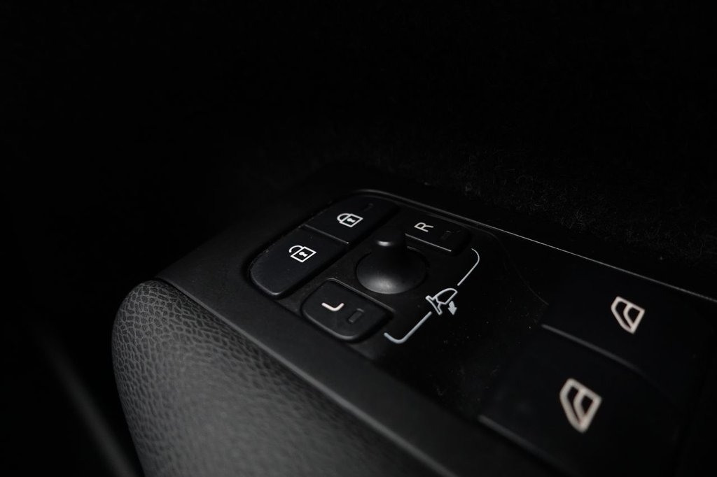 Used Volvo XC40 2020 for sale - 76333933: Photo 42