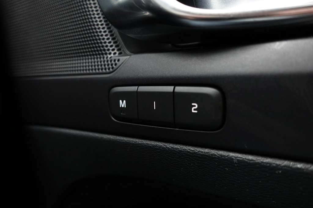 Used Volvo XC40 2020 for sale - 76333933: Photo 44