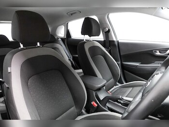 Used Hyundai KONA 2018 for sale - 75320701: Photo