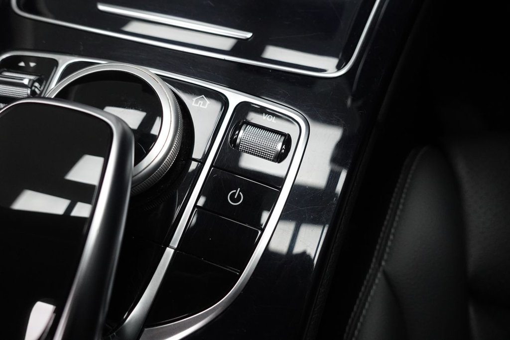 Used Mercedes-Benz C Class 2019 for sale - 77080254: Photo 40