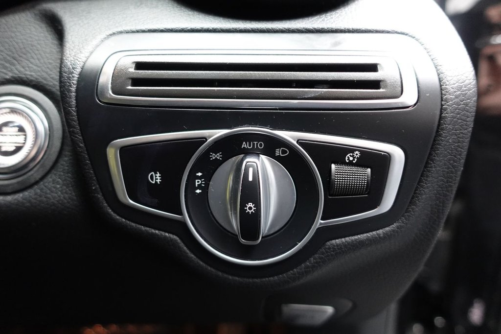 Used Mercedes-Benz C Class 2019 for sale - 77080254: Photo 49