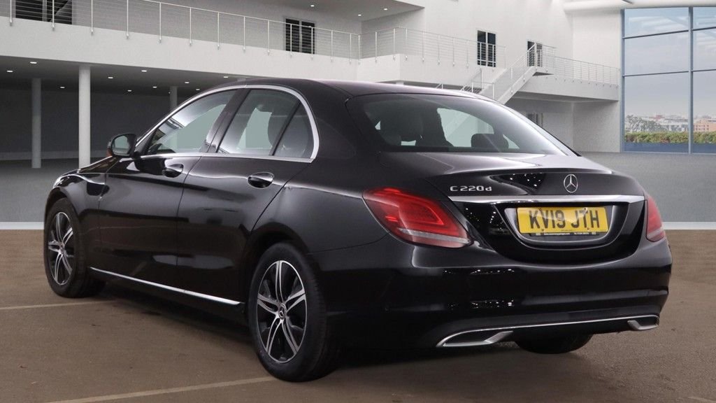 Used Mercedes-Benz C Class 2019 for sale - 77080254: Photo 7