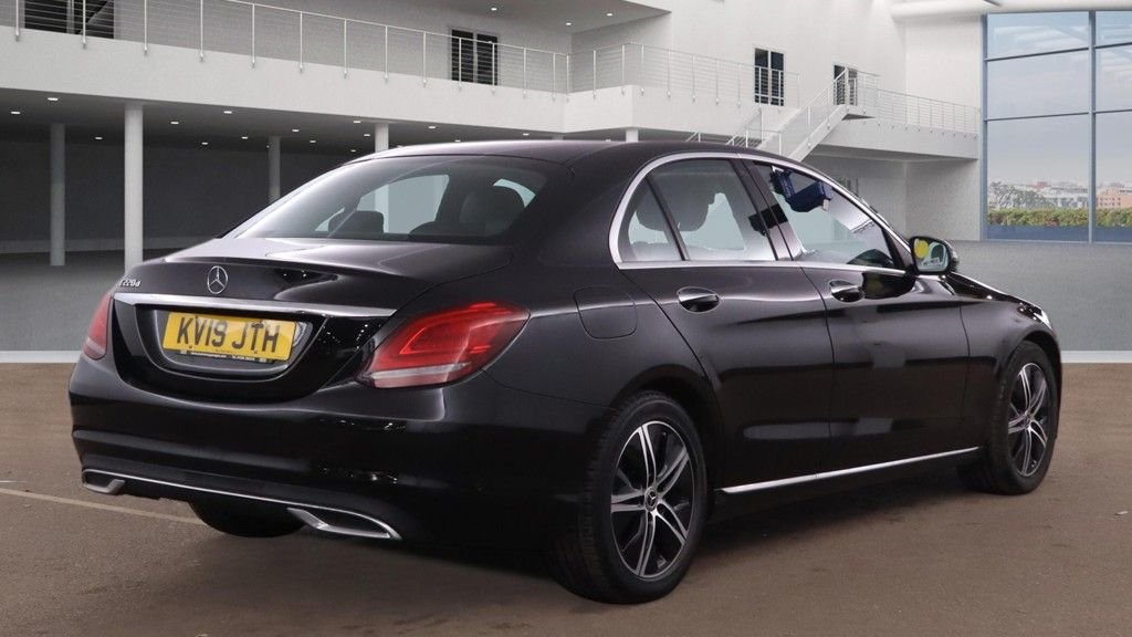 Used Mercedes-Benz C Class 2019 for sale - 77080254: Photo 8