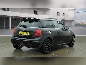 Used MINI Hatch 2020 for sale - 77821201: Photo