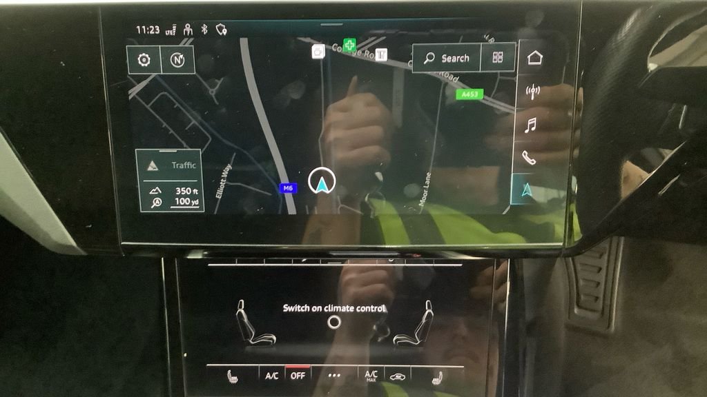 Used Audi e-tron 2021 for sale - 76570543: Photo 3