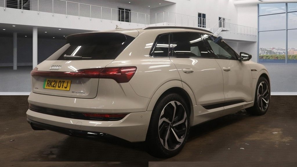 Used Audi e-tron 2021 for sale - 76570543: Photo 8