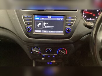 Used Hyundai i20 2019 for sale - 76547038: Photo