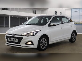 Used Hyundai i20 2019 for sale - 76547038: Photo
