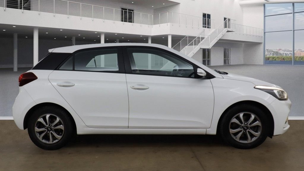 Used Hyundai i20 2019 for sale - 76547038: Photo 8