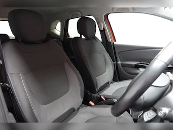 Used Renault Captur 2016 for sale - 77065066: Photo