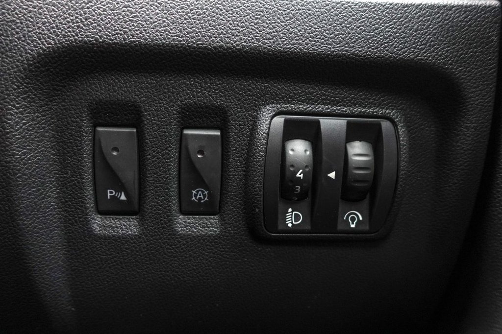 Used Renault Captur 2016 for sale - 77065066: Photo 40