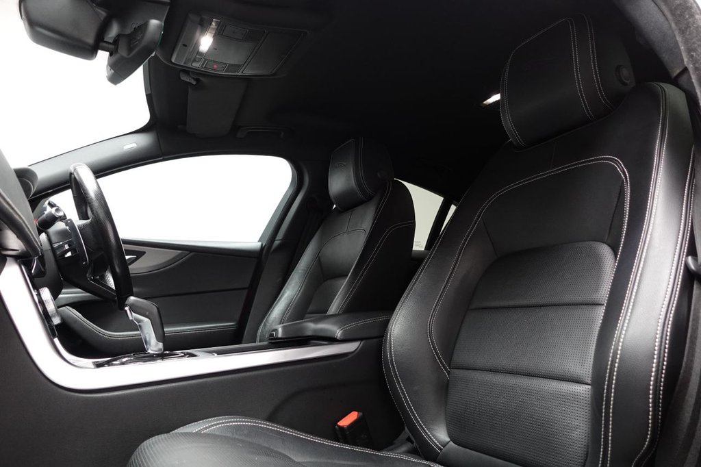 Used Jaguar XE 2019 for sale - 76685868: Photo 15