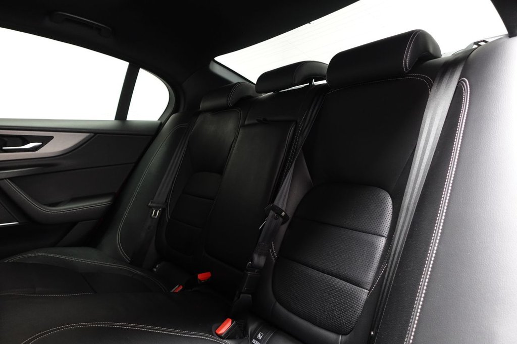 Used Jaguar XE 2019 for sale - 76685868: Photo 17