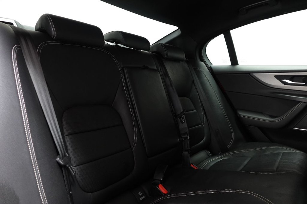 Used Jaguar XE 2019 for sale - 76685868: Photo 18