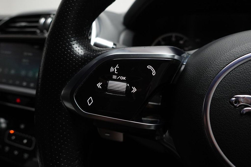 Used Jaguar XE 2019 for sale - 76685868: Photo 23