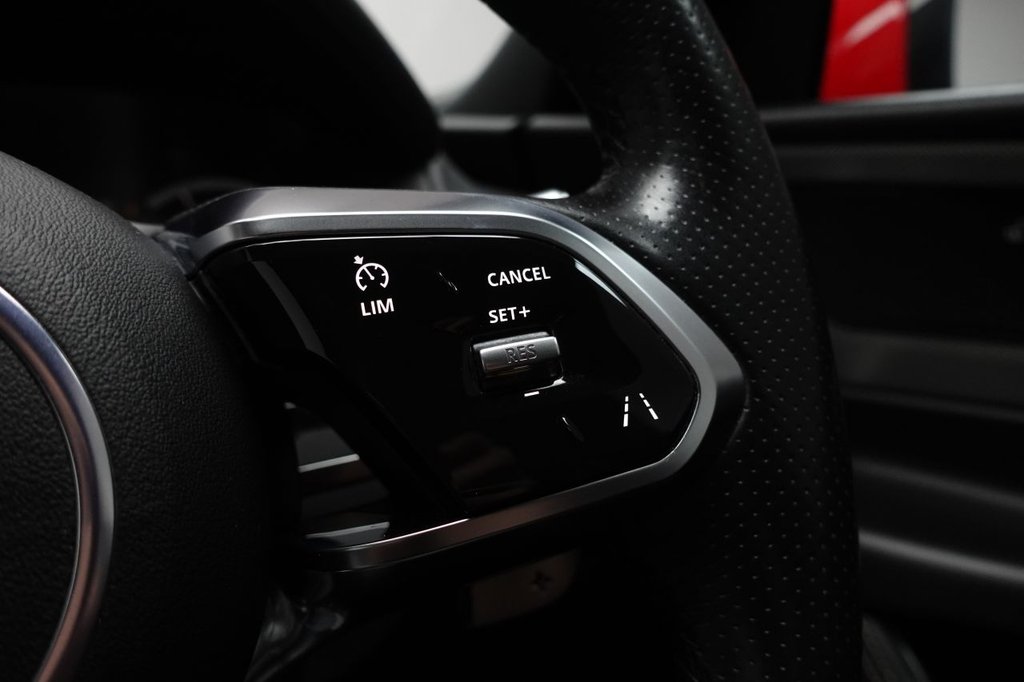 Used Jaguar XE 2019 for sale - 76685868: Photo 24