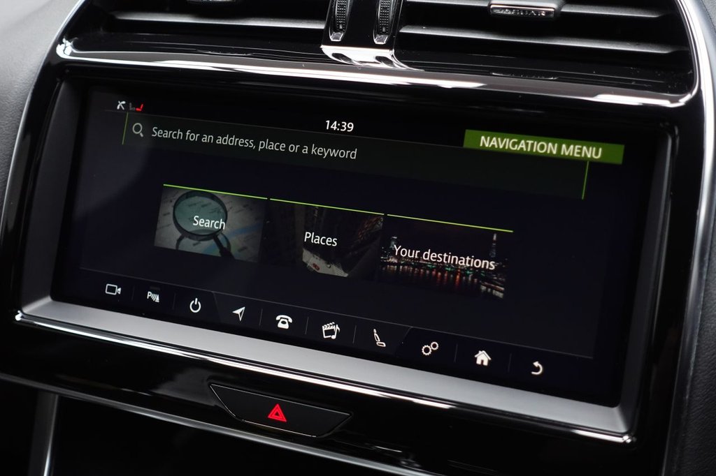 Used Jaguar XE 2019 for sale - 76685868: Photo 30