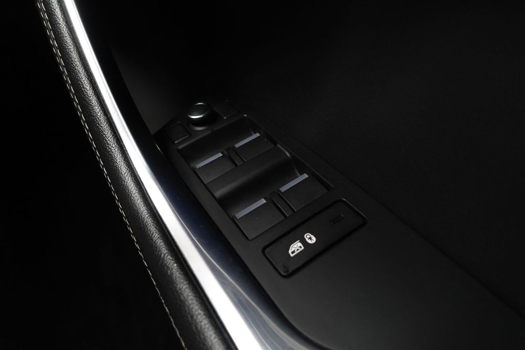 Used Jaguar XE 2019 for sale - 76685868: Photo 49