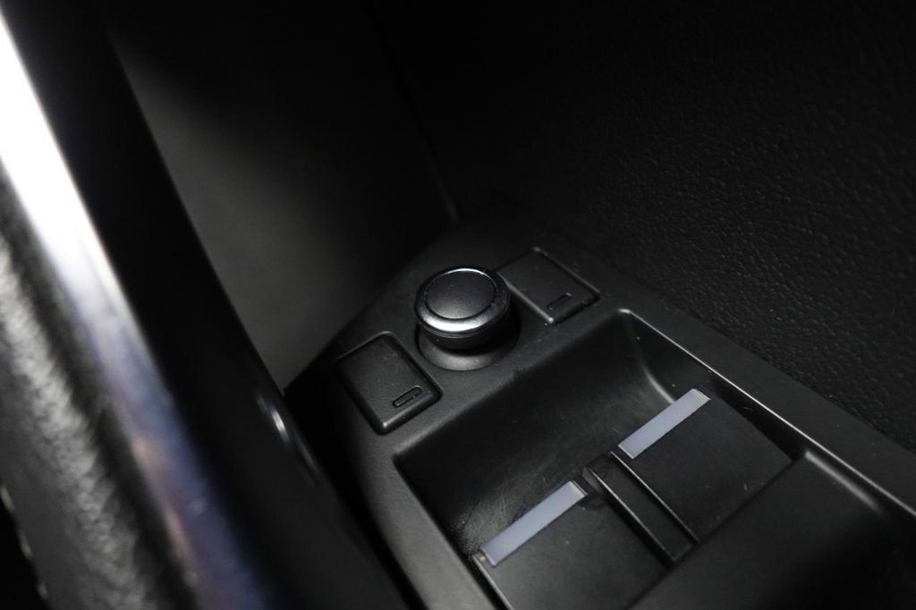 Used Jaguar XE 2019 for sale - 76685868: Photo 50