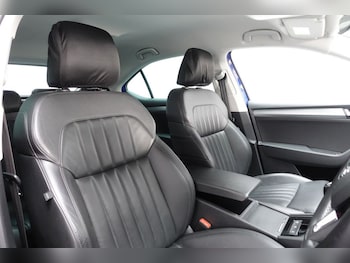 Used Skoda Superb 2019 for sale - 79584890: Photo