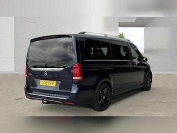 Used Mercedes-Benz V-Class 2019 for sale - 79588194: Photo