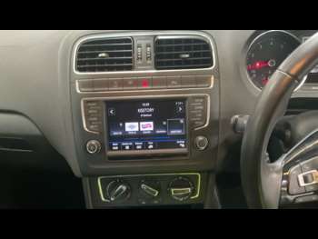 Used Volkswagen Polo 2016 for sale - 74774036: Photo