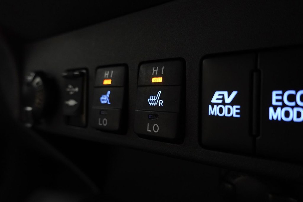 Used Toyota RAV4 2016 for sale - 76368029: Photo 35