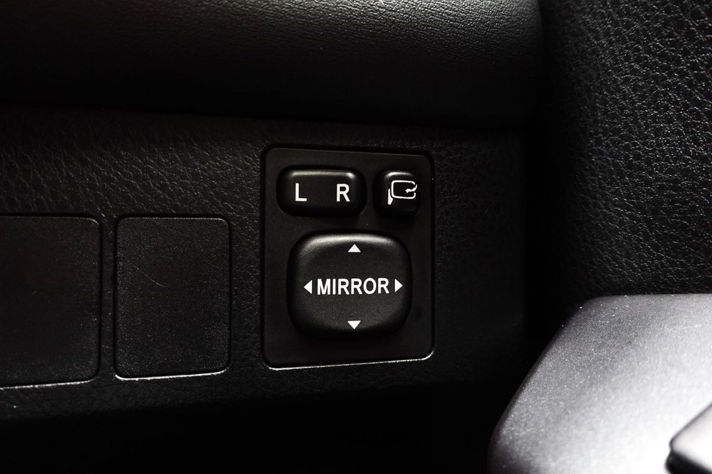 Used Toyota RAV4 2016 for sale - 76368029: Photo 41