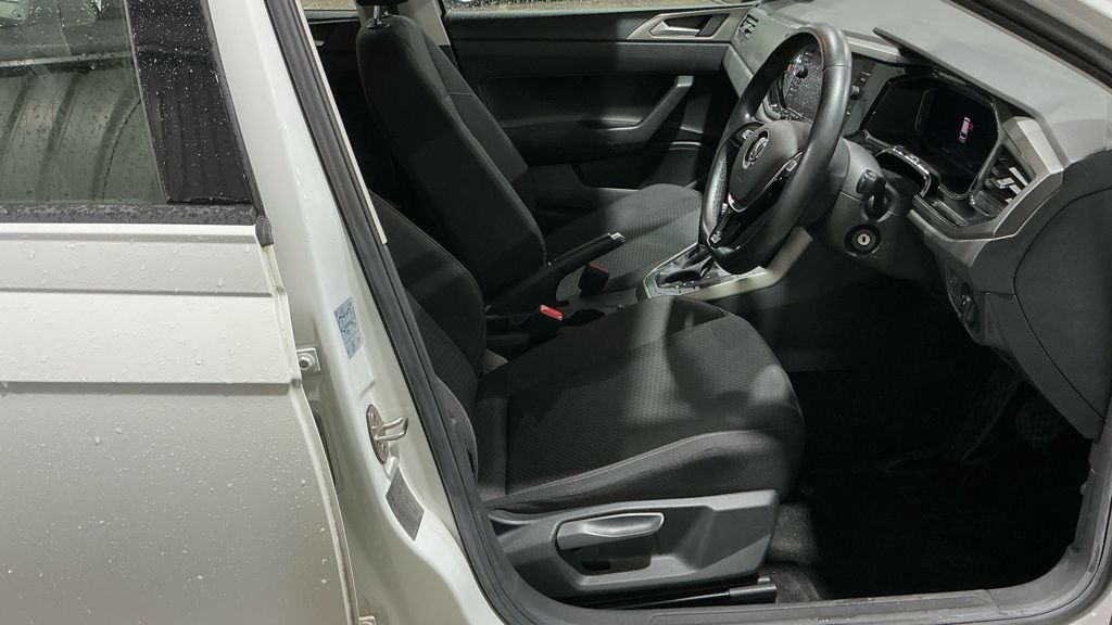 Used Volkswagen Polo 2020 for sale - 76923604: Photo 2