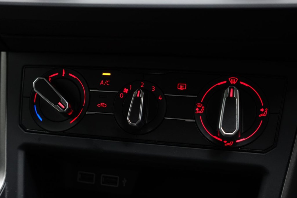 Used Volkswagen Polo 2020 for sale - 76923604: Photo 33