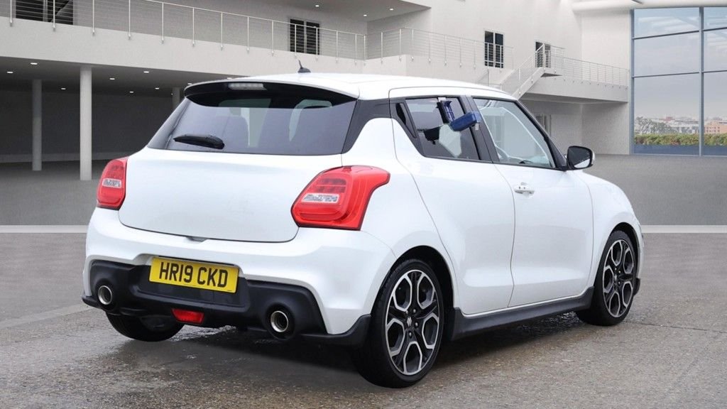 Used Suzuki Swift 2019 for sale - 76740638: Photo 8