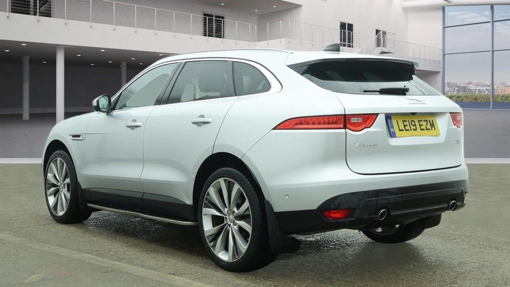 Used Jaguar F-Pace 2019 for sale - 77719831: Photo 5