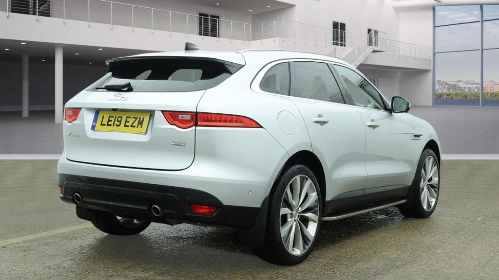Used Jaguar F-Pace 2019 for sale - 77719831: Photo 6