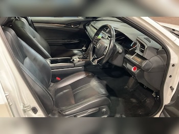 Used Honda Civic 2019 for sale - 76570547: Photo