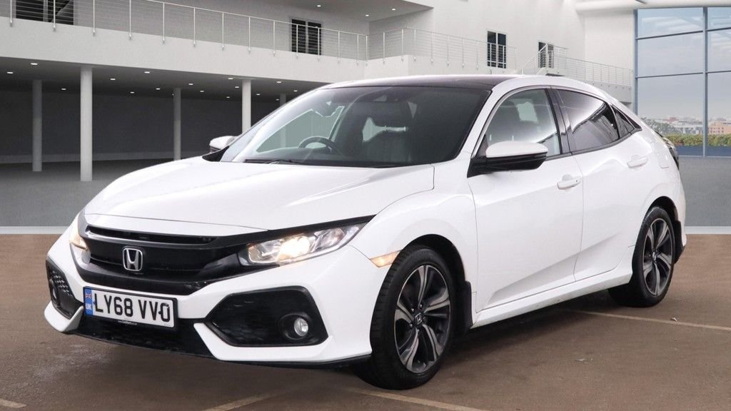Used Honda Civic 2019 for sale - 76570547: Photo 5