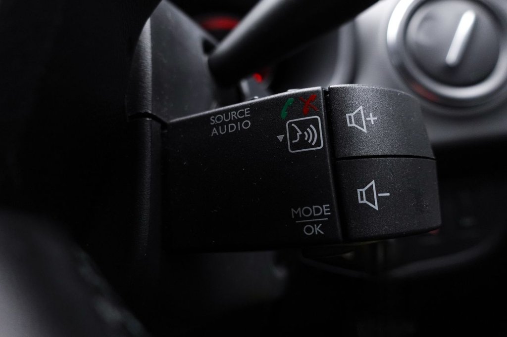 Used Dacia Logan MCV Stepway 2019 for sale - 76740253: Photo 38