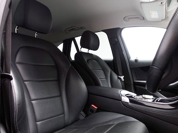 Used Mercedes-Benz GLC 2019 for sale - 75800376: Photo