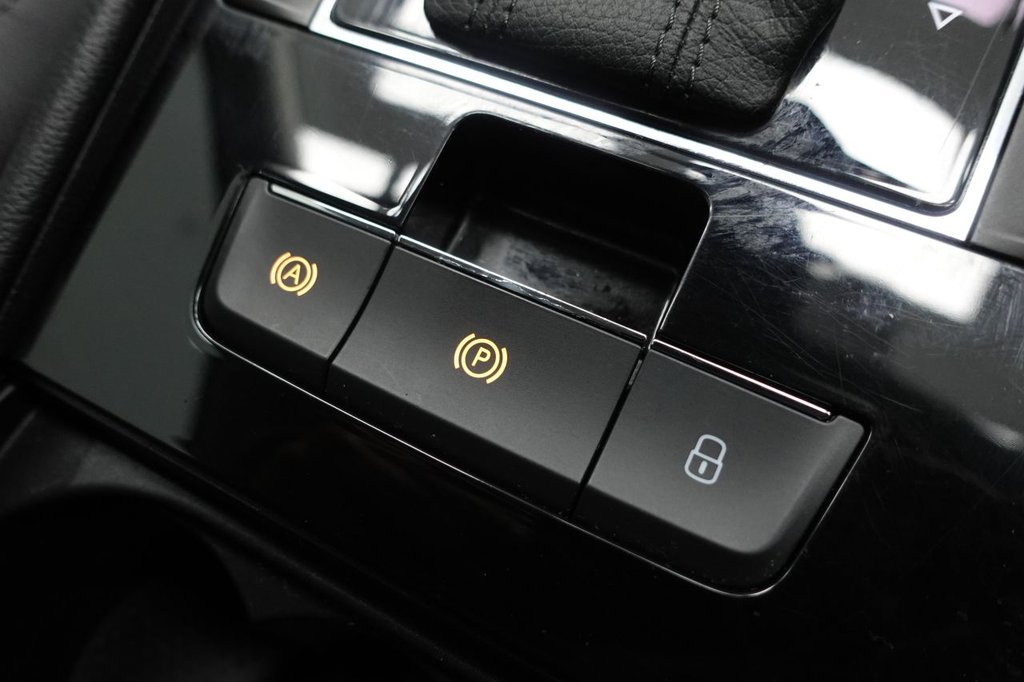 Used Skoda Superb 2019 for sale - 77583811: Photo 43