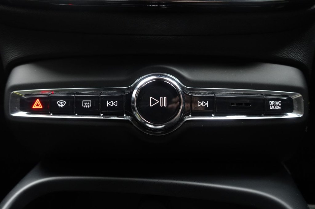 Used Volvo XC40 2021 for sale - 77507886: Photo 40