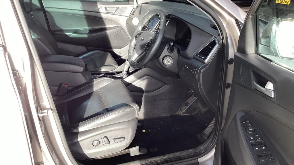 Used Hyundai TUCSON 2018 for sale - 77250242: Photo 3