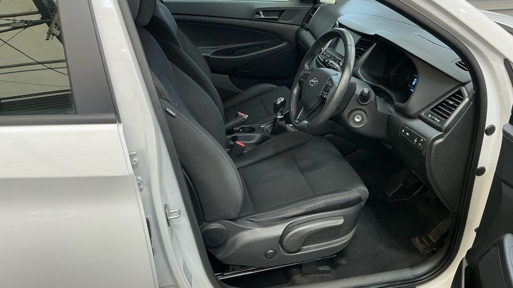 Used Hyundai TUCSON 2018 for sale - 76367714: Photo 2