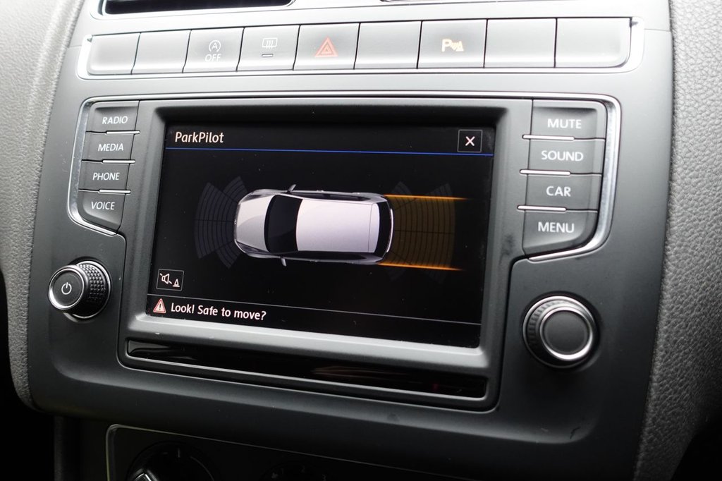 Used Volkswagen Polo 2017 for sale - 77583094: Photo 2