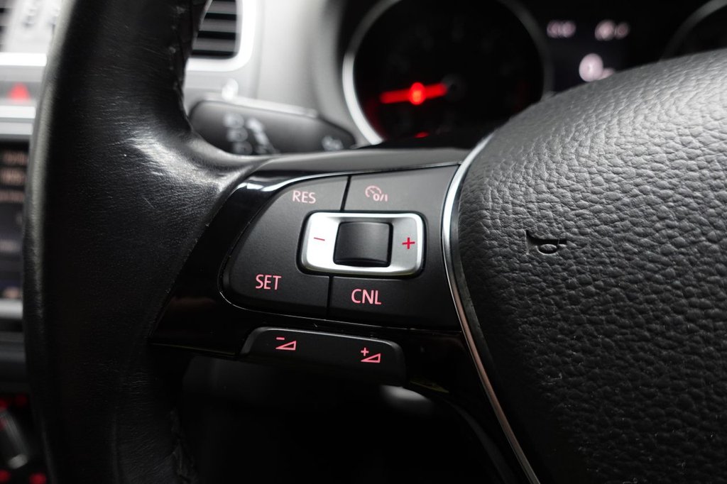 Used Volkswagen Polo 2017 for sale - 77583094: Photo 32