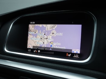 Used Volvo V40 2018 for sale - 75264376: Photo