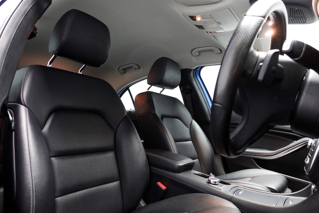 Used Mercedes-Benz A-Class 2016 for sale - 76132916: Photo 2