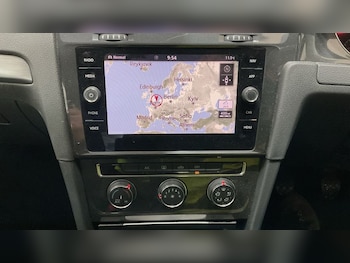 Used Volkswagen Golf 2018 for sale - 77007505: Photo