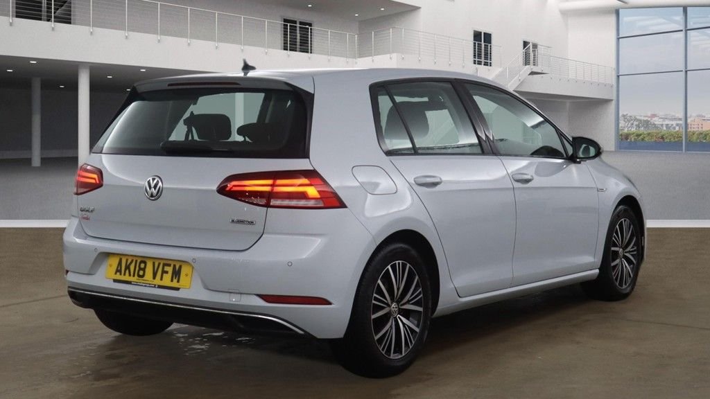 Used Volkswagen Golf 2018 for sale - 77007505: Photo 8