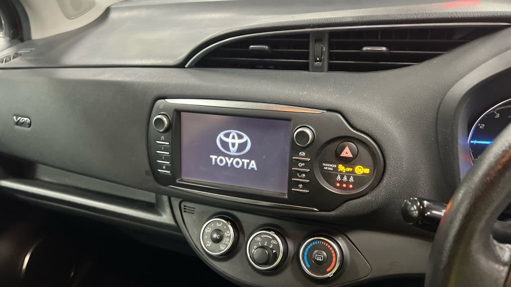 Used Toyota Yaris 2020 for sale - 77953184: Photo 6
