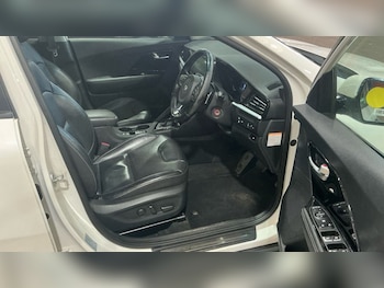 Used Kia Niro 2020 for sale - 76267052: Photo 2