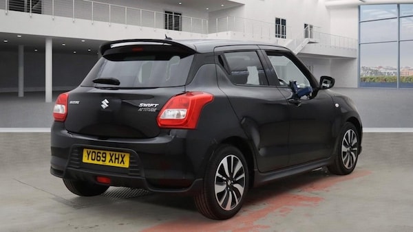 Used Suzuki Swift 2020 for sale - 76210875: Photo 8